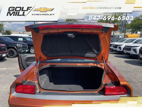 Used 2011 Dodge Challenger RWD image 10