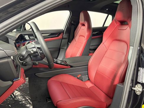 New 2026 Porsche Panamera 4 image 5