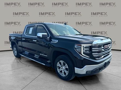 Used 2023 GMC Sierra 1500 SLT w/ SLT Premium Package AWD/4WD image 4