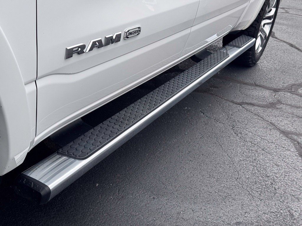 Used 2021 RAM 1500 Limited w/ Body Color Bumper Group AWD/4WD image 41