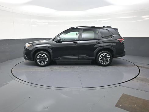Used 2026 Subaru Forester Premium AWD/4WD image 6