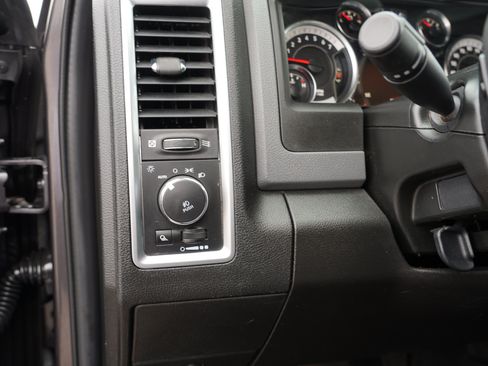 Used 2019 RAM 1500 Big Horn AWD/4WD image 16