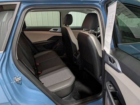Used 2025 Volkswagen Taos SE image 25