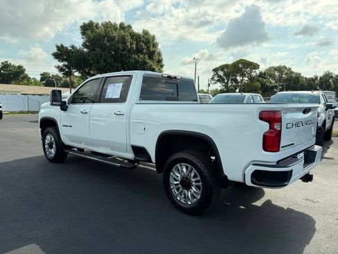 Used 2020 Chevrolet Silverado 2500 High Country w/ Z71 Off-Road Package AWD/4WD image 4