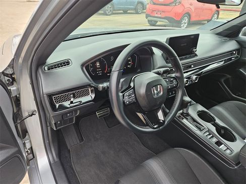 Used 2025 Honda Civic Sport image 11