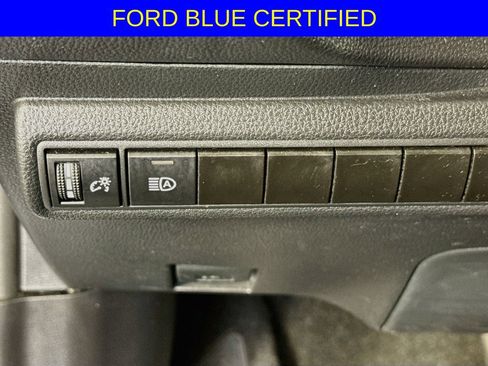 Used 2023 Toyota Corolla LE FWD image 13