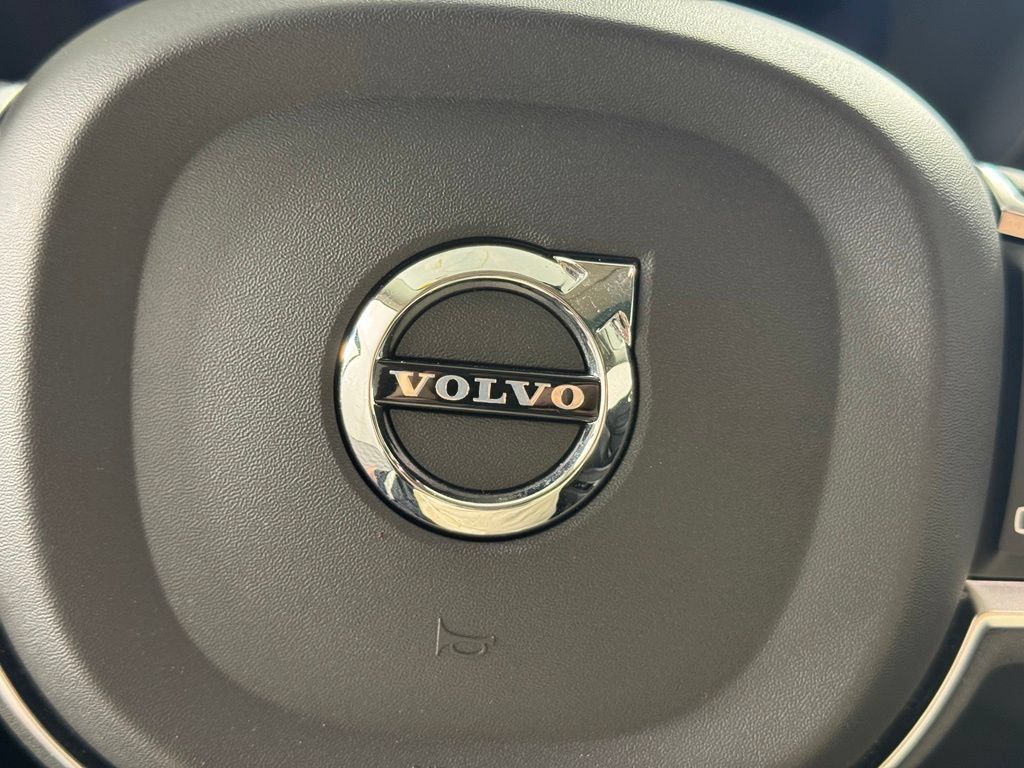 Certified 2024 Volvo XC60 B5 Core w/ Climate Package AWD/4WD image 30
