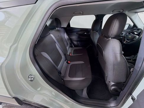 Used 2025 Chevrolet TrailBlazer LT w/ Convenience Package FWD image 23