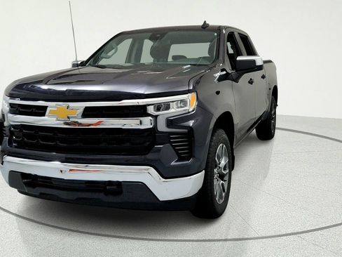 Used 2024 Chevrolet Silverado 1500 LT AWD/4WD image 8
