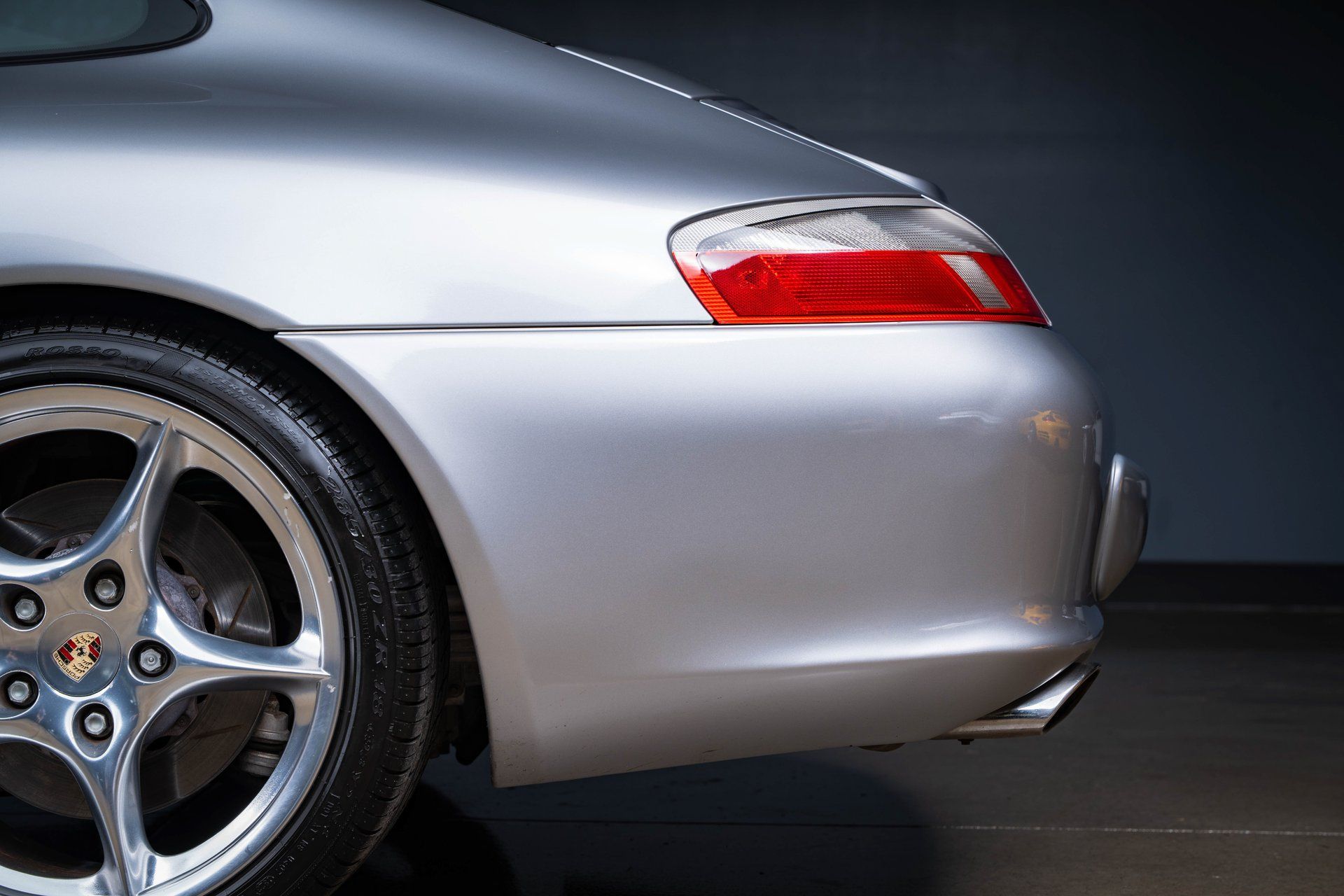 Used 2004 Porsche 911 40th Anniversary RWD image 20