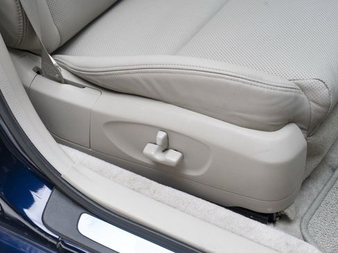 Used 2005 Subaru Legacy GT image 41