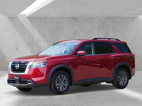 Used 2024 Nissan Pathfinder SV w/ SV Premium Package AWD/4WD image 6