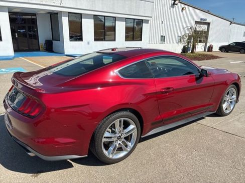 Used 2018 Ford Mustang Premium w/ Equipment Group 201A image 7
