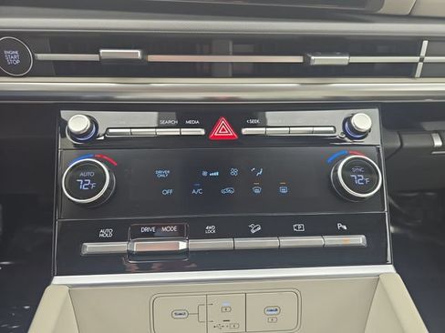 New 2026 Hyundai Santa Fe SE AWD/4WD image 18