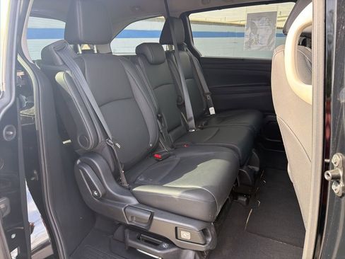 Used 2025 Honda Odyssey EX-L image 24