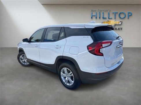 Used 2024 GMC Terrain SLE image 10
