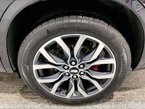 Used 2023 Cadillac XT6 Sport w/ Technology Package image 34