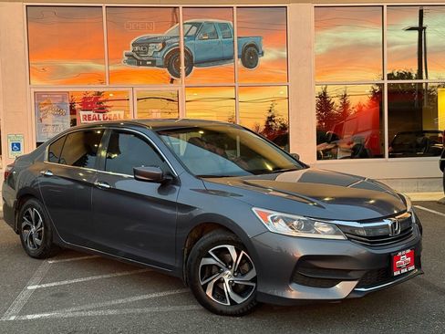 Used 2017 Honda Accord LX image 3