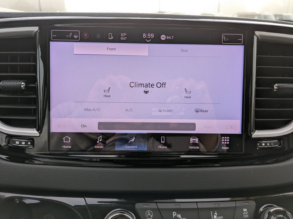 Used 2024 Chrysler Pacifica Touring-L FWD image 13