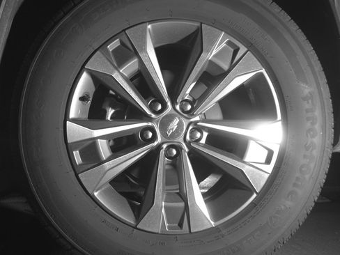 Used 2025 Chevrolet Equinox LT image 14