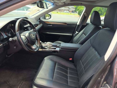 Used 2018 Lexus ES 350 w/ Navigation System Package FWD image 7