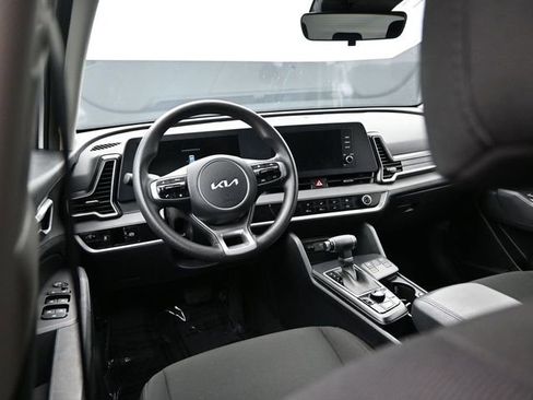 Used 2025 Kia Sportage LX image 27