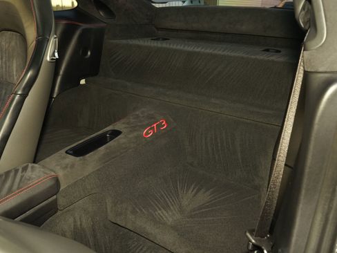 Used 2018 Porsche 911 GT3 image 14