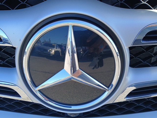 Used 2023 Mercedes-Benz GLS 450 4MATIC w/ AMG Line Exterior image 2