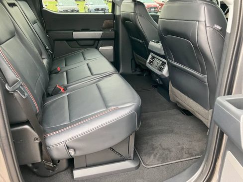Used 2023 Ford F250 Lariat w/ Lariat Ultimate Package AWD/4WD image 16