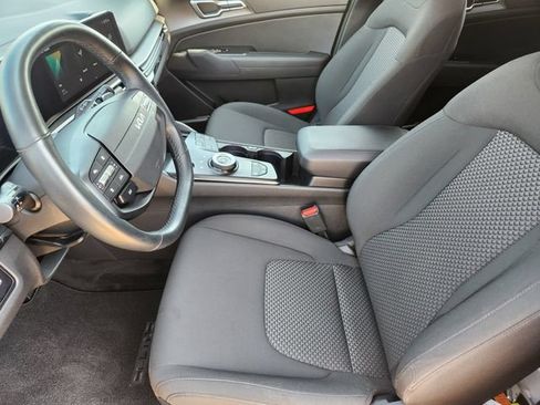 Certified 2026 Kia Sportage LX FWD image 13