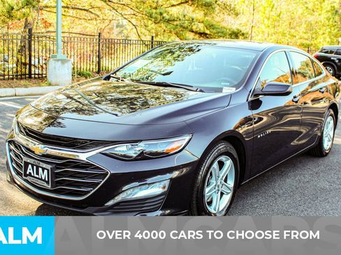 Used 2023 Chevrolet Malibu LT image 3