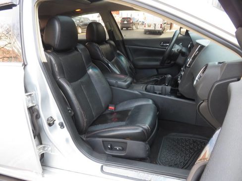 Used 2010 Nissan Maxima 3.5 SV w/ Monitor Pkg image 11