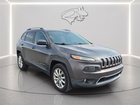 Used 2016 Jeep Cherokee Limited AWD/4WD image 8