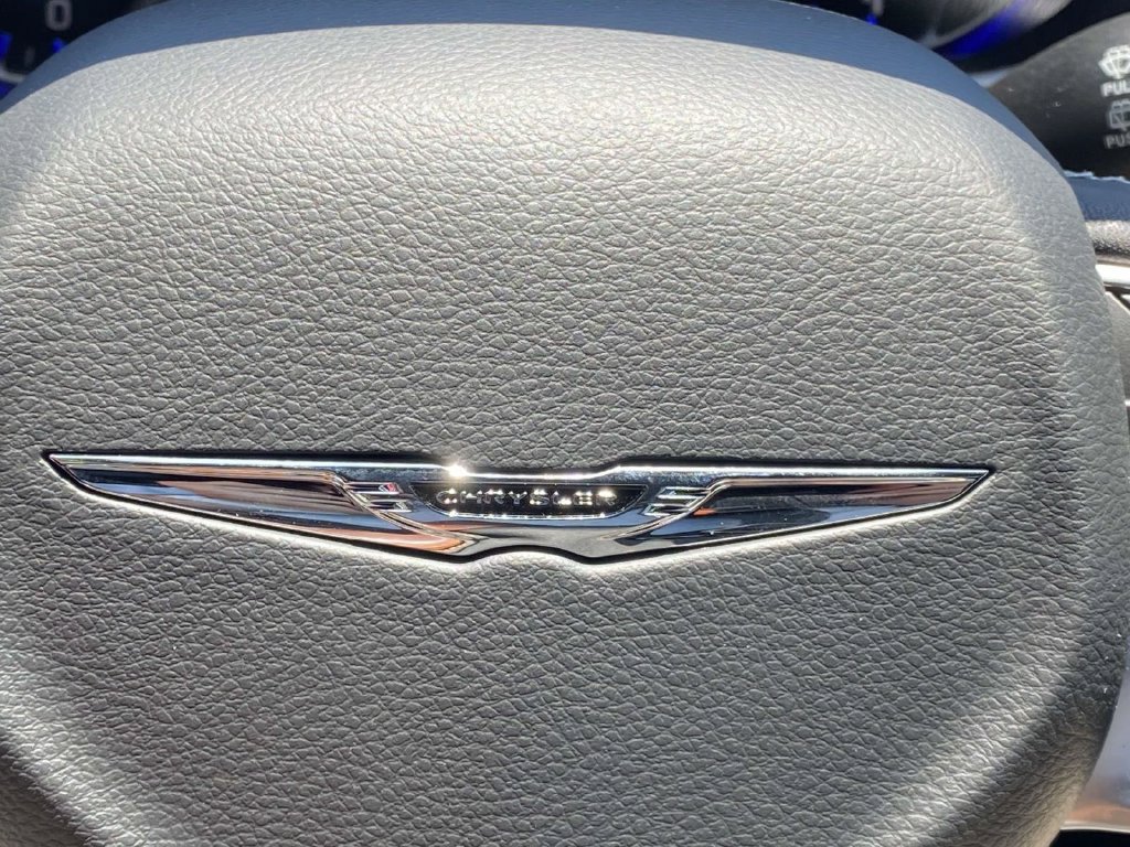 New 2026 Chrysler Pacifica Select AWD/4WD image 27