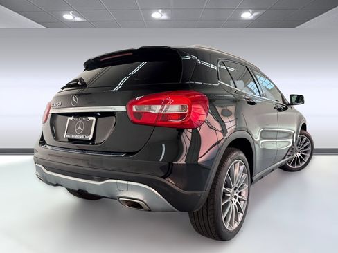 Used 2018 Mercedes-Benz GLA 250 image 8