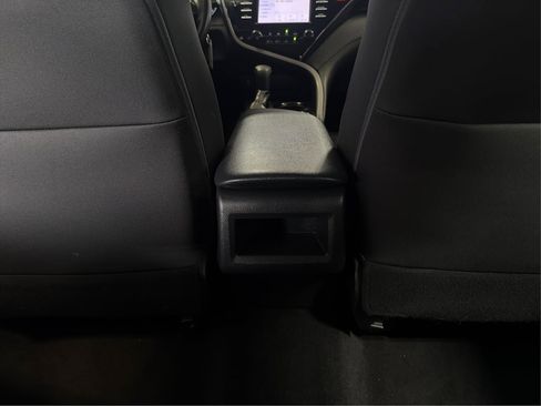 Used 2019 Toyota Camry LE FWD image 24
