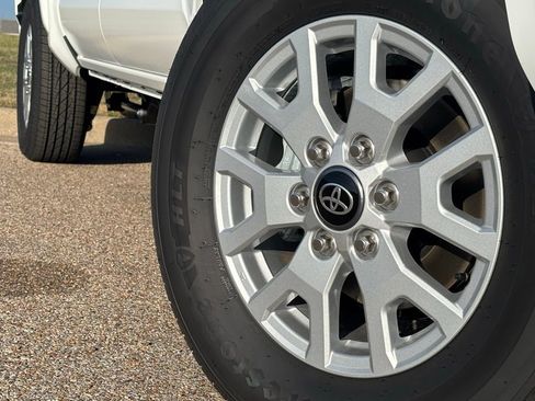 New 2026 Toyota Tacoma SR5 image 2