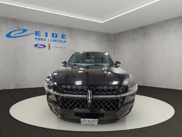 New 2027 Lincoln Navigator L Reserve w/ Jet Appearance Package AWD/4WD image 3