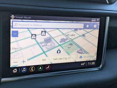 Used 2021 GMC Yukon Denali w/ Denali Premium Package image 23