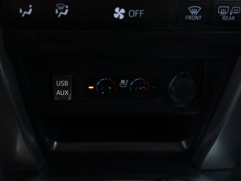 Used 2018 Toyota 4Runner Limited AWD/4WD image 36