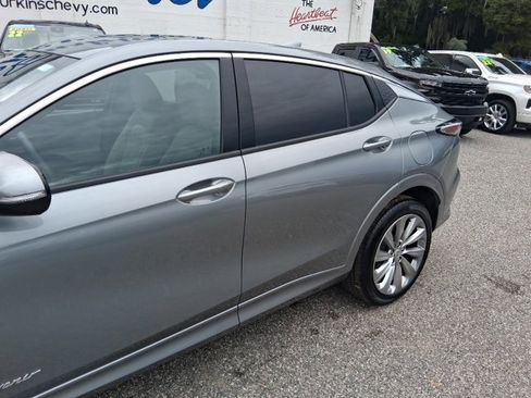 Certified 2025 Buick Envista Avenir image 2