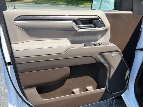 New 2026 Chevrolet Silverado 1500 LTZ w/ LTZ Premium Package AWD/4WD image 17
