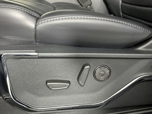 Certified 2025 Ford F350 Platinum image 27