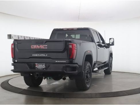Used 2025 GMC Sierra 2500 Denali w/ Denali Reserve Package AWD/4WD image 7