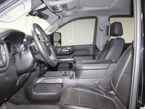 Used 2020 Chevrolet Silverado 3500 LTZ AWD/4WD image 18
