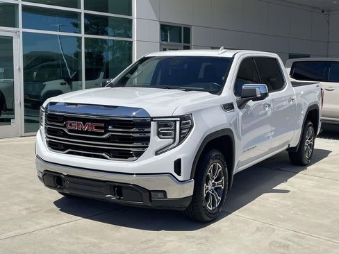 Used 2025 GMC Sierra 1500 SLT AWD/4WD image 1