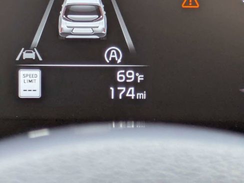 New 2025 Kia Soul LX w/ LX Technology Package image 31