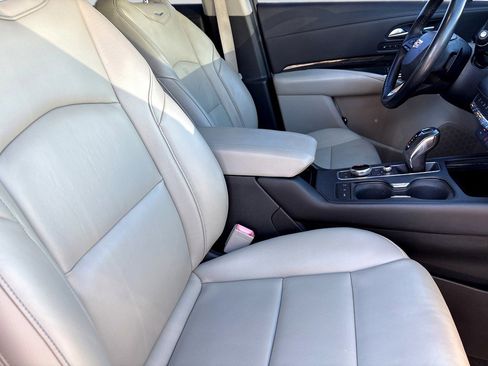 Used 2019 Cadillac XT4 Premium Luxury image 11