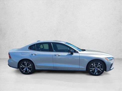 Used 2024 Volvo S60 B5 Core FWD image 4