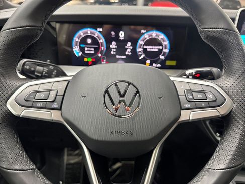 New 2026 Volkswagen Tiguan SE R-Line AWD/4WD image 22